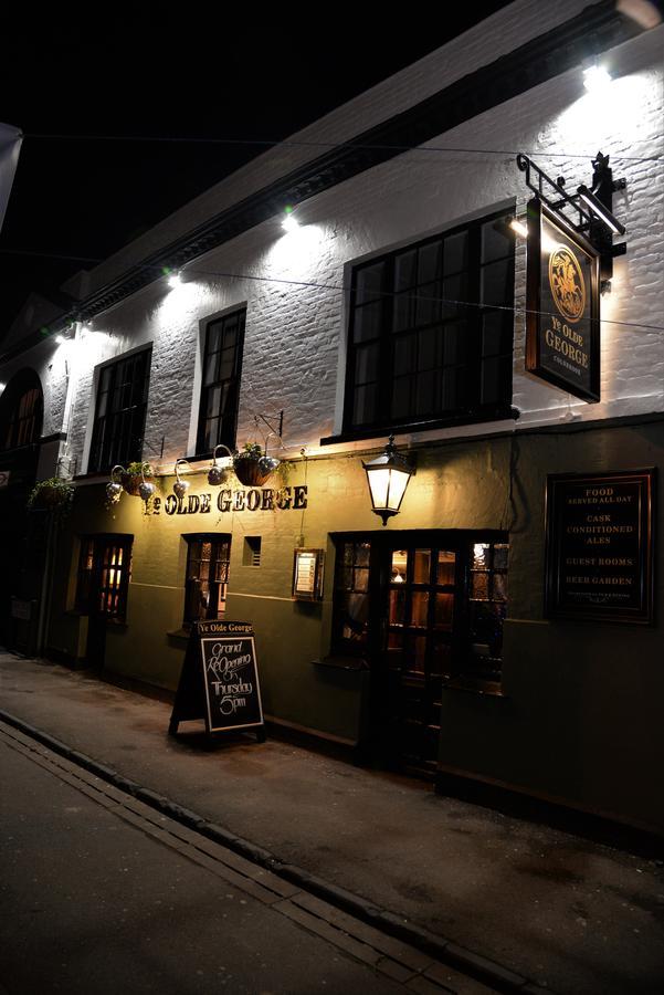 Old George Colnbrook Luaran gambar